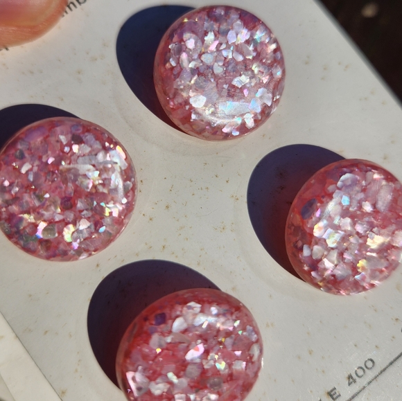 14 Rainbow Oriental 3/4" pink lucite buttons vintage on original cards - Picture 6 of 7